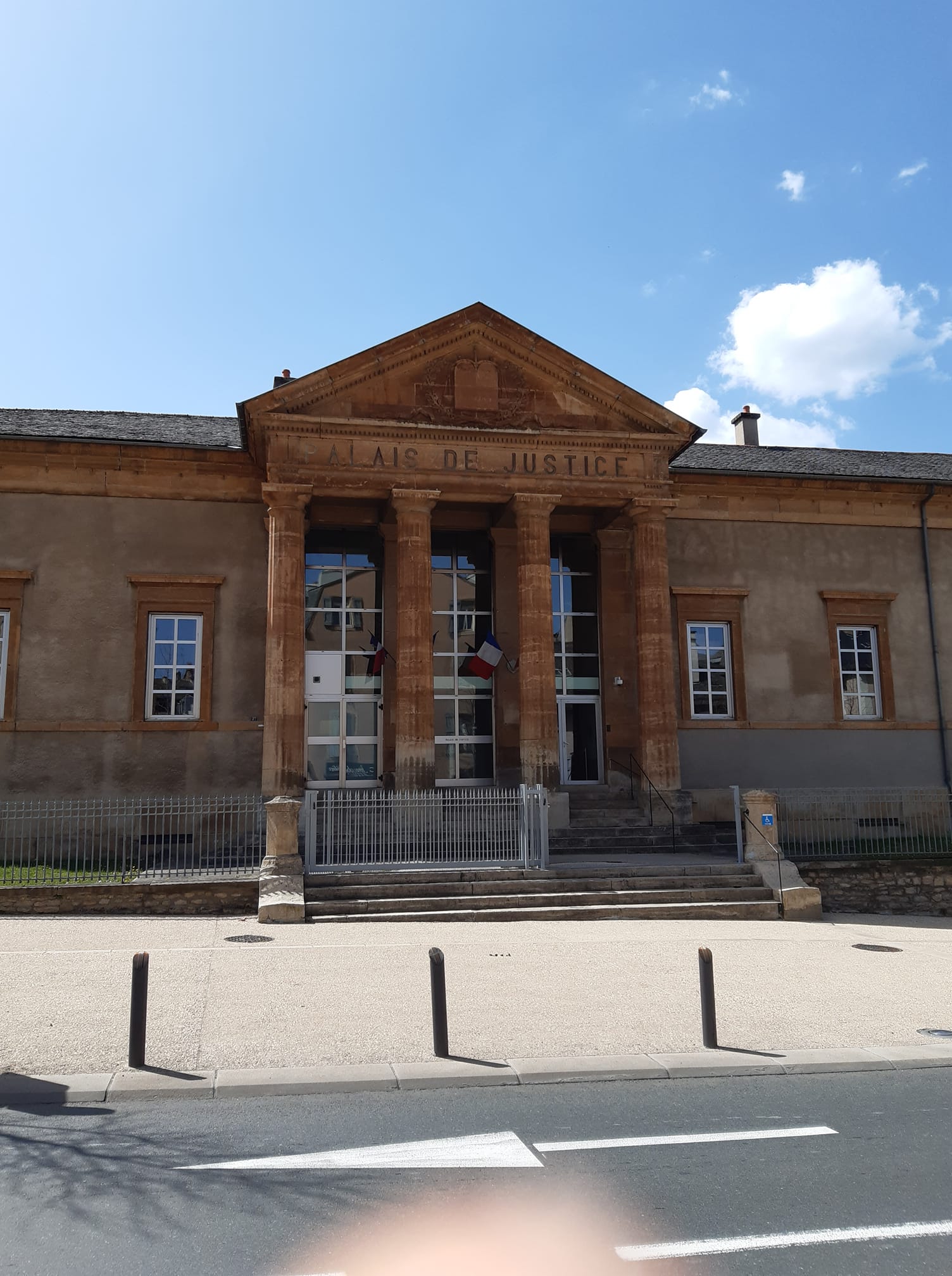 Qu’estce que la justice? 48 FM